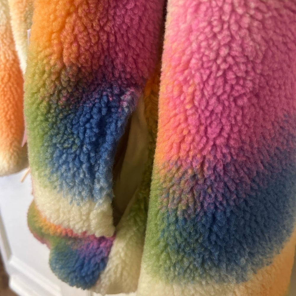 UGG Women's Marlene UGGfluff Jacket in Rainbow Blur Multi size Small - Picture 7 of 9